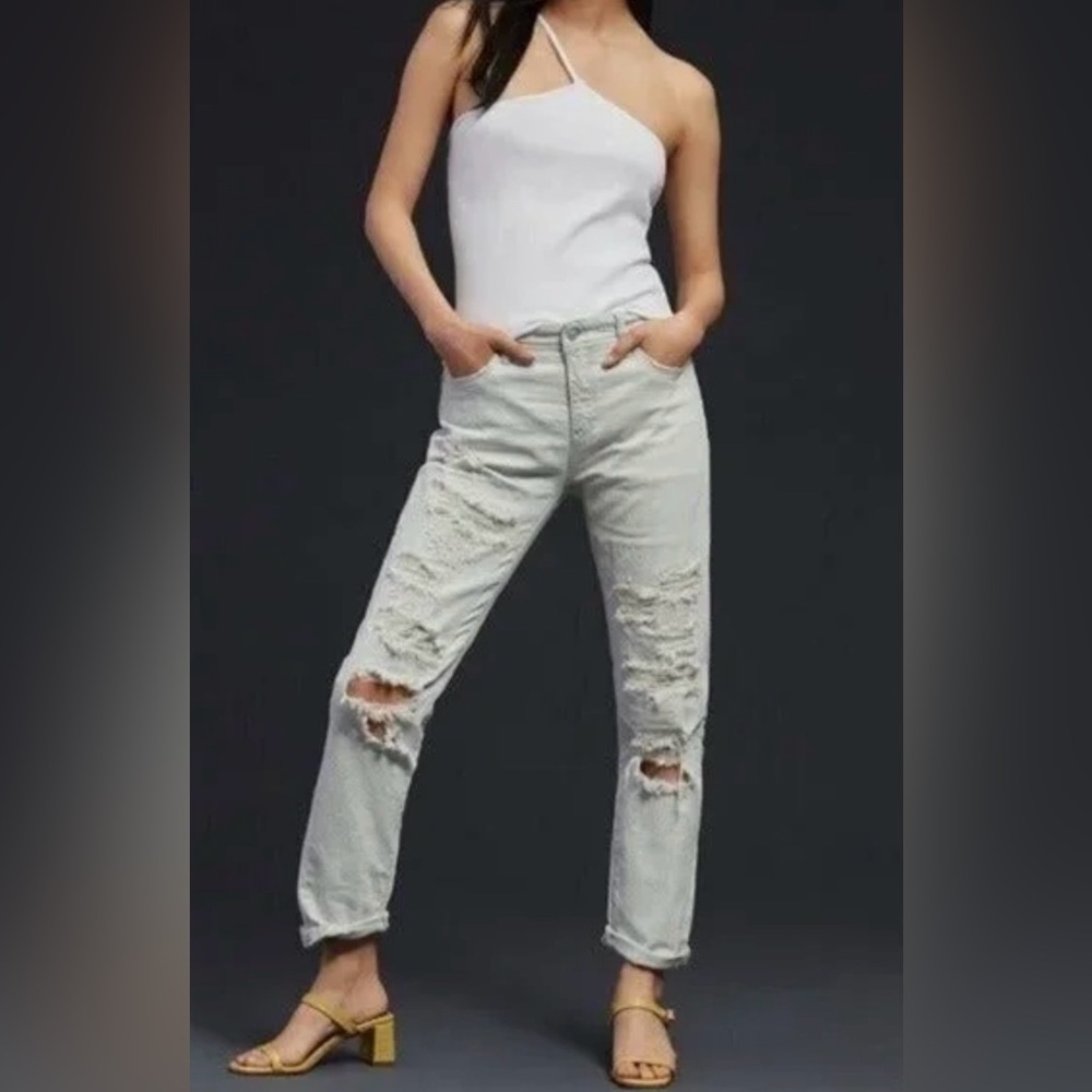 PILCRO Anthropologie Destroyed Mid-Rise Slim Boyfriend Jeans Light Wash Sz 27 - Picture 1 of 15